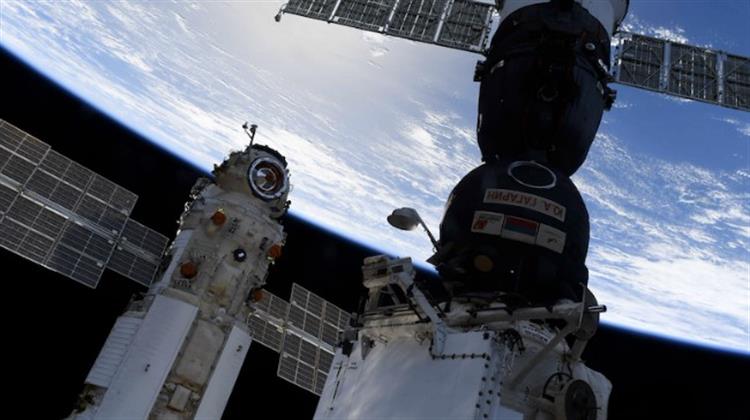 To Eργαστήριο Nauka Συνδέθηκε με τον ISS-Ατύχημα με Προσωρινή Αποσταθεροποίηση